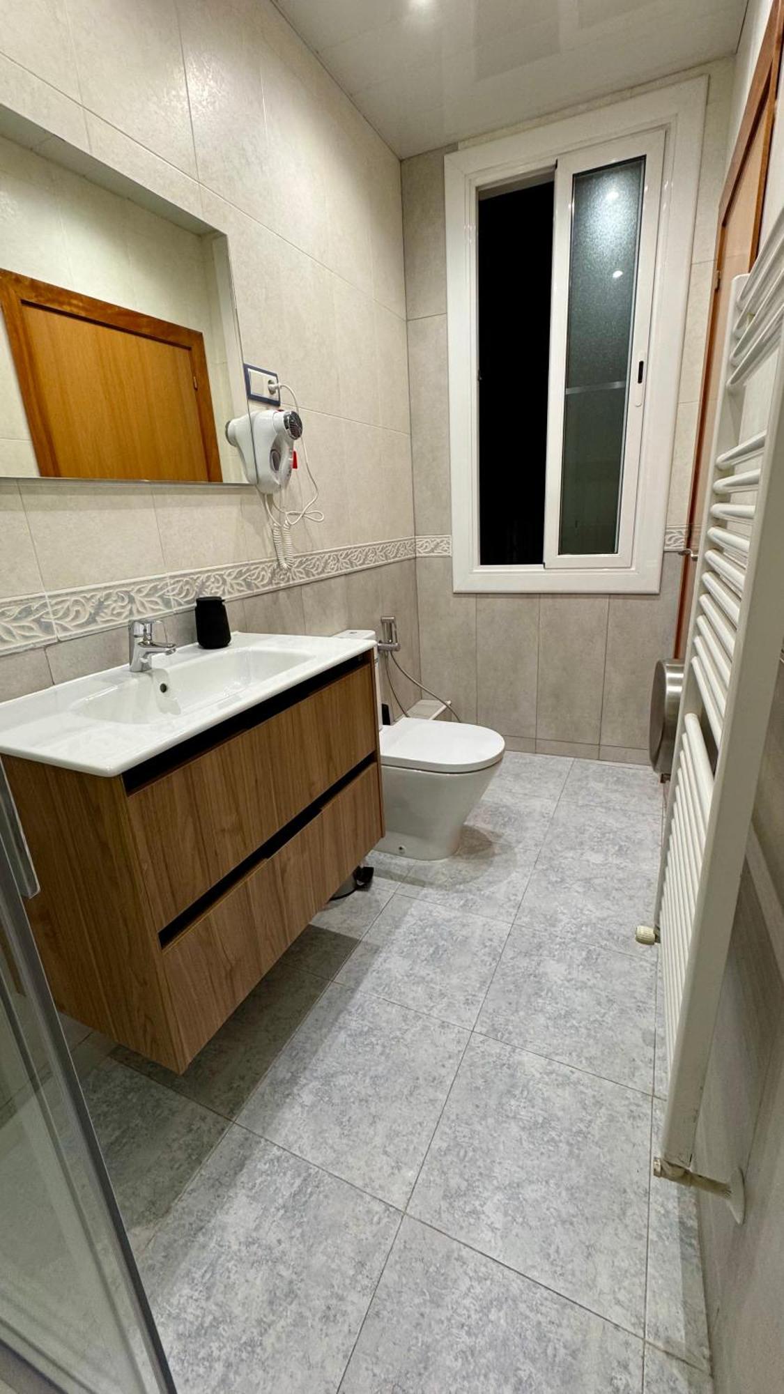 ברצלונה Hostal Madrazo מראה חיצוני תמונה