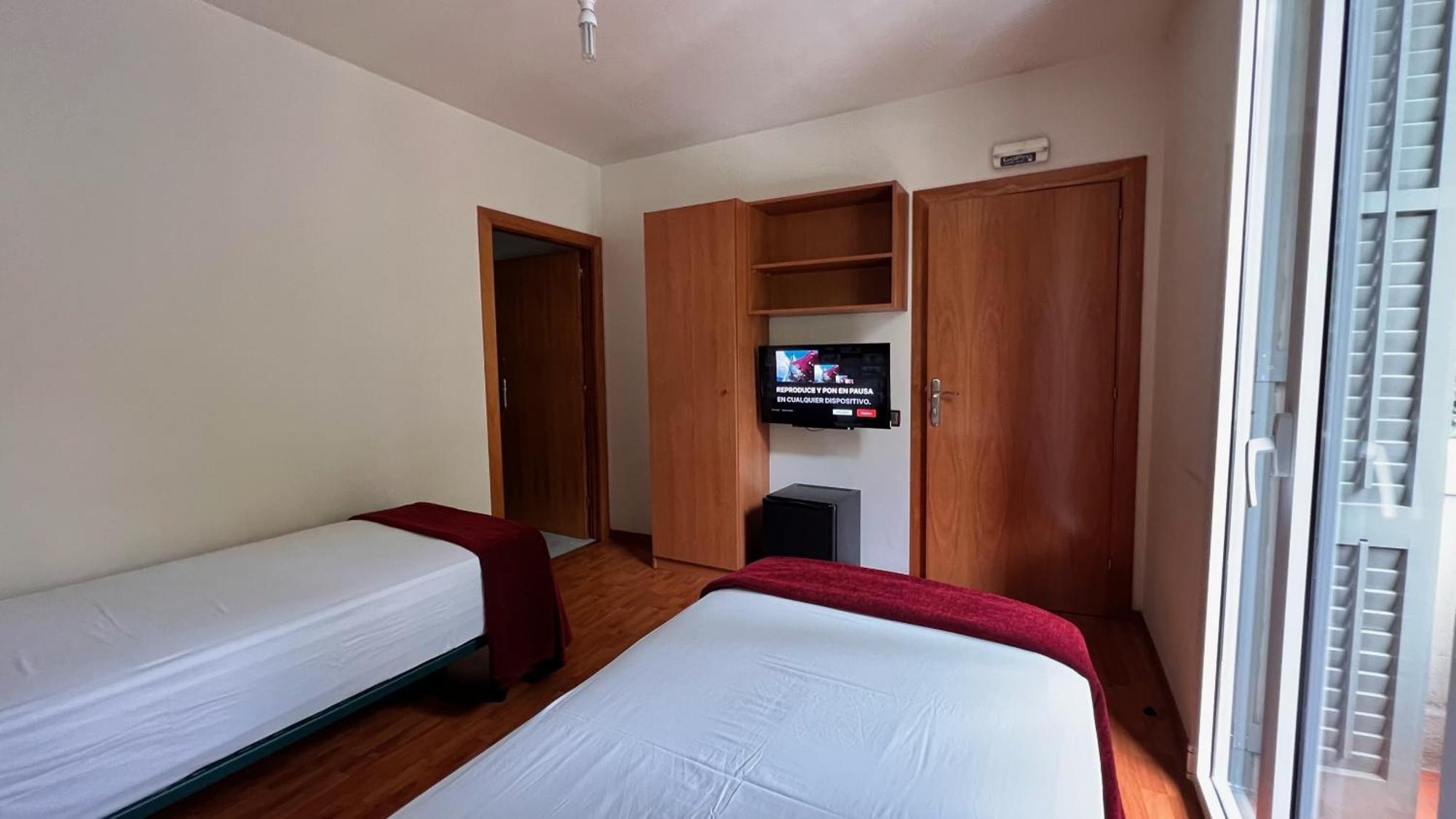 ברצלונה Hostal Madrazo מראה חיצוני תמונה