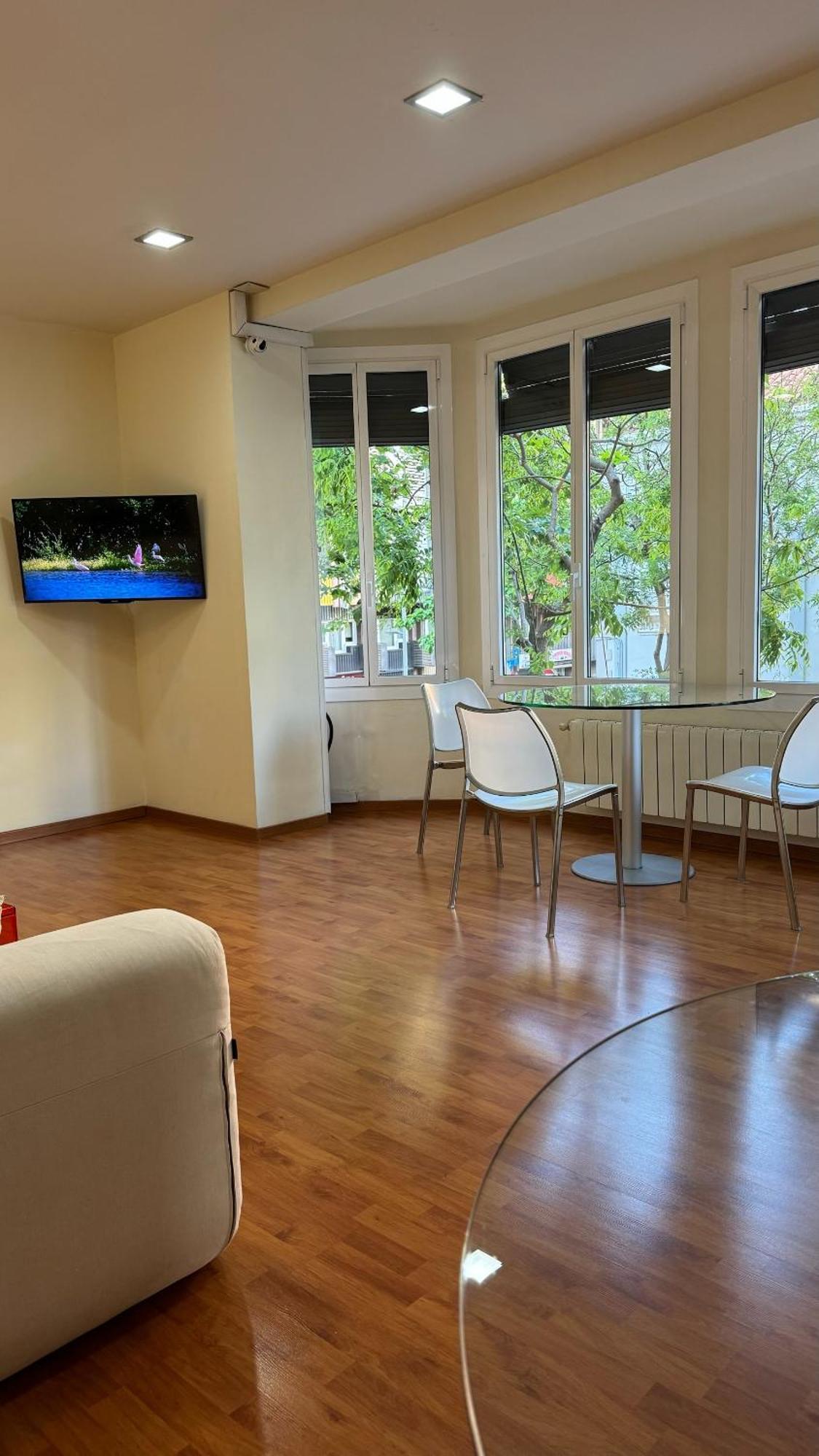 ברצלונה Hostal Madrazo מראה חיצוני תמונה