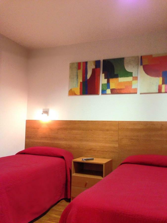 ברצלונה Hostal Madrazo מראה חיצוני תמונה